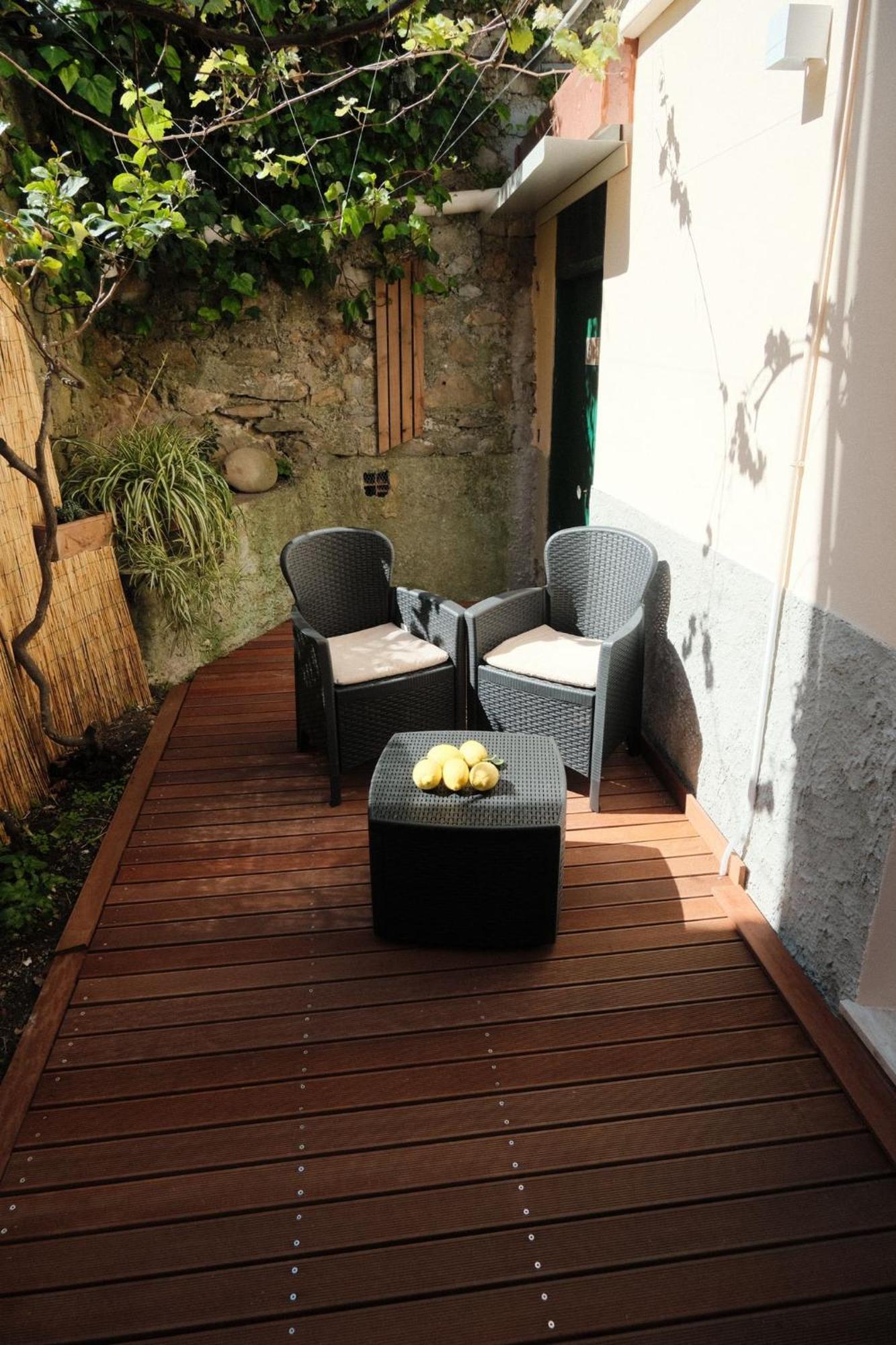 Casa Vacanze Ibiscus ปอร์โตเวเนเร ภายนอก รูปภาพ