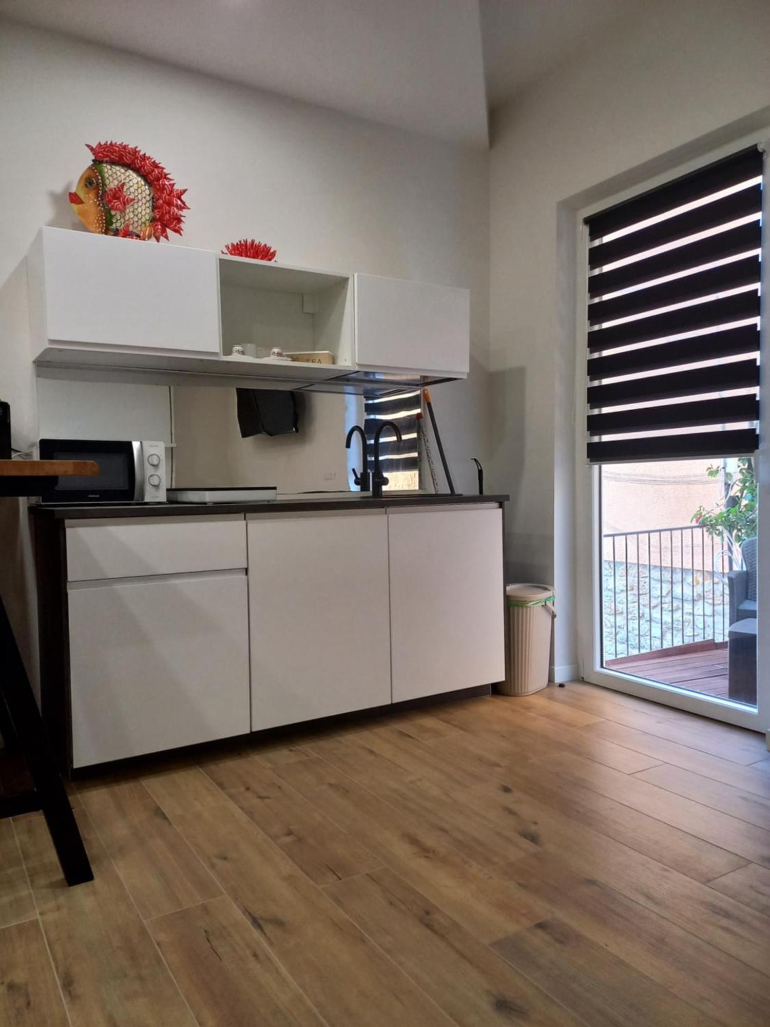 Casa Vacanze Ibiscus ปอร์โตเวเนเร ภายนอก รูปภาพ
