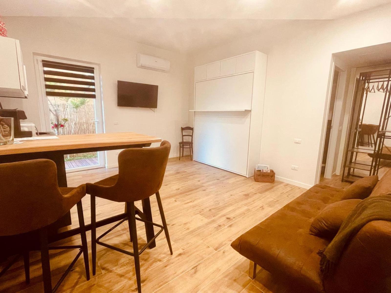 Casa Vacanze Ibiscus ปอร์โตเวเนเร ภายนอก รูปภาพ